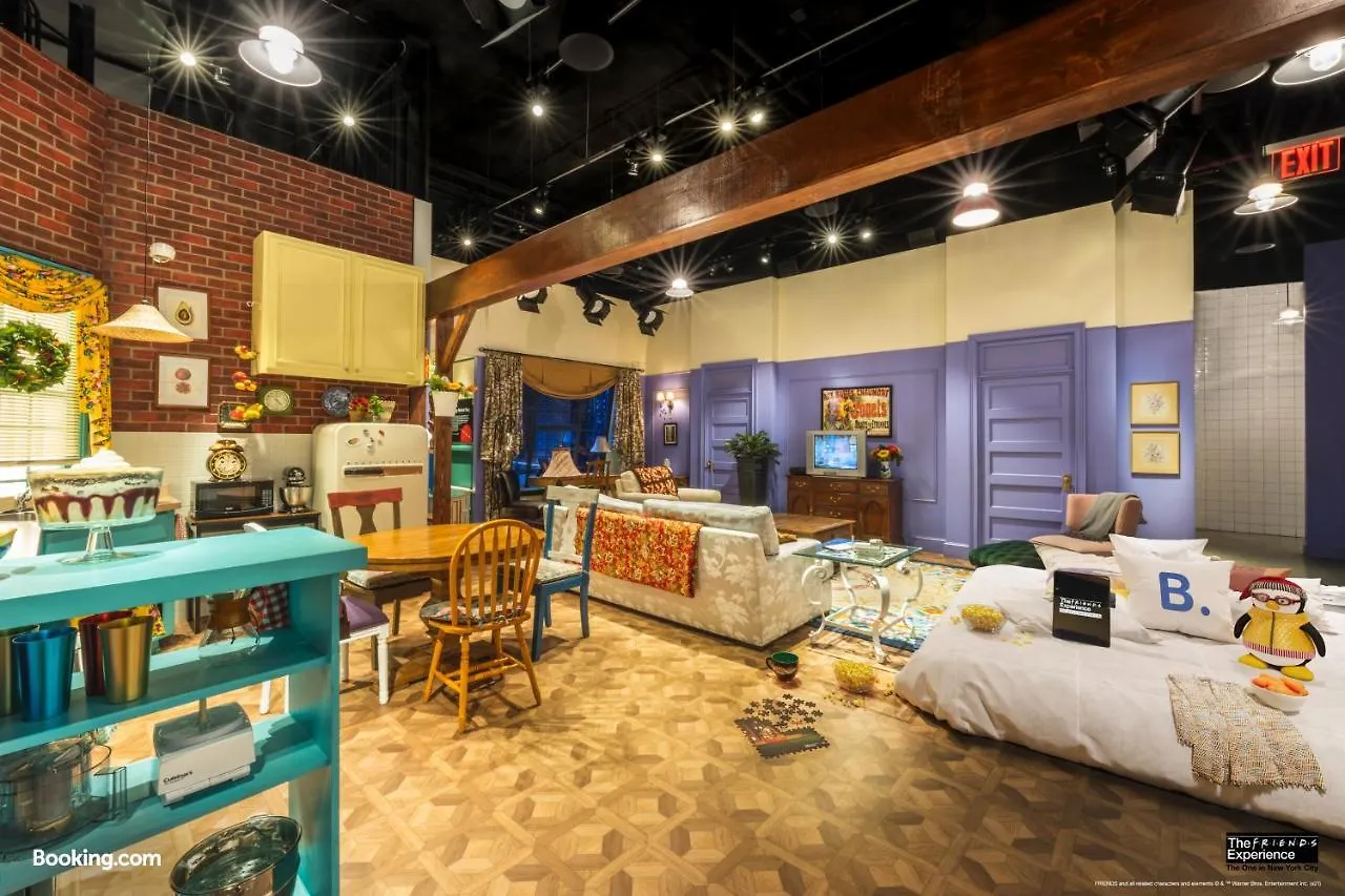 The Ultimate Sleepover At The Friends Experience Ηνωμένες Πολιτείες της Αμερικής